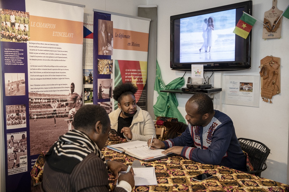 La Maison des Camerounais de France, à Paris (France) le 4 avril 2021. Ange fait partie des bénévoles qui accueillent les réfugiés africains d'Ukraine.