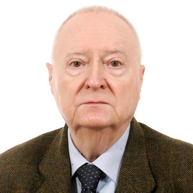 Pierre Biarnès.