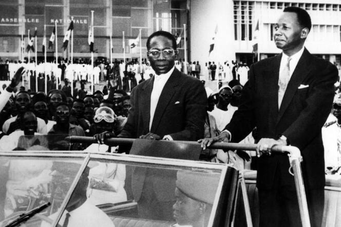 Léopold Sédar Senghor (à gauche) et Mamadou Dia à Dakar, le 5 septembre 1960.