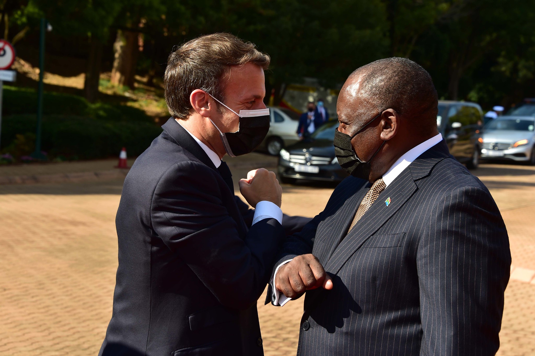Le président français, Emmanuel Macron, et son homologue sud-africain, Cyril Ramaphosa, à Johannesburg, le 28 mai 2021.