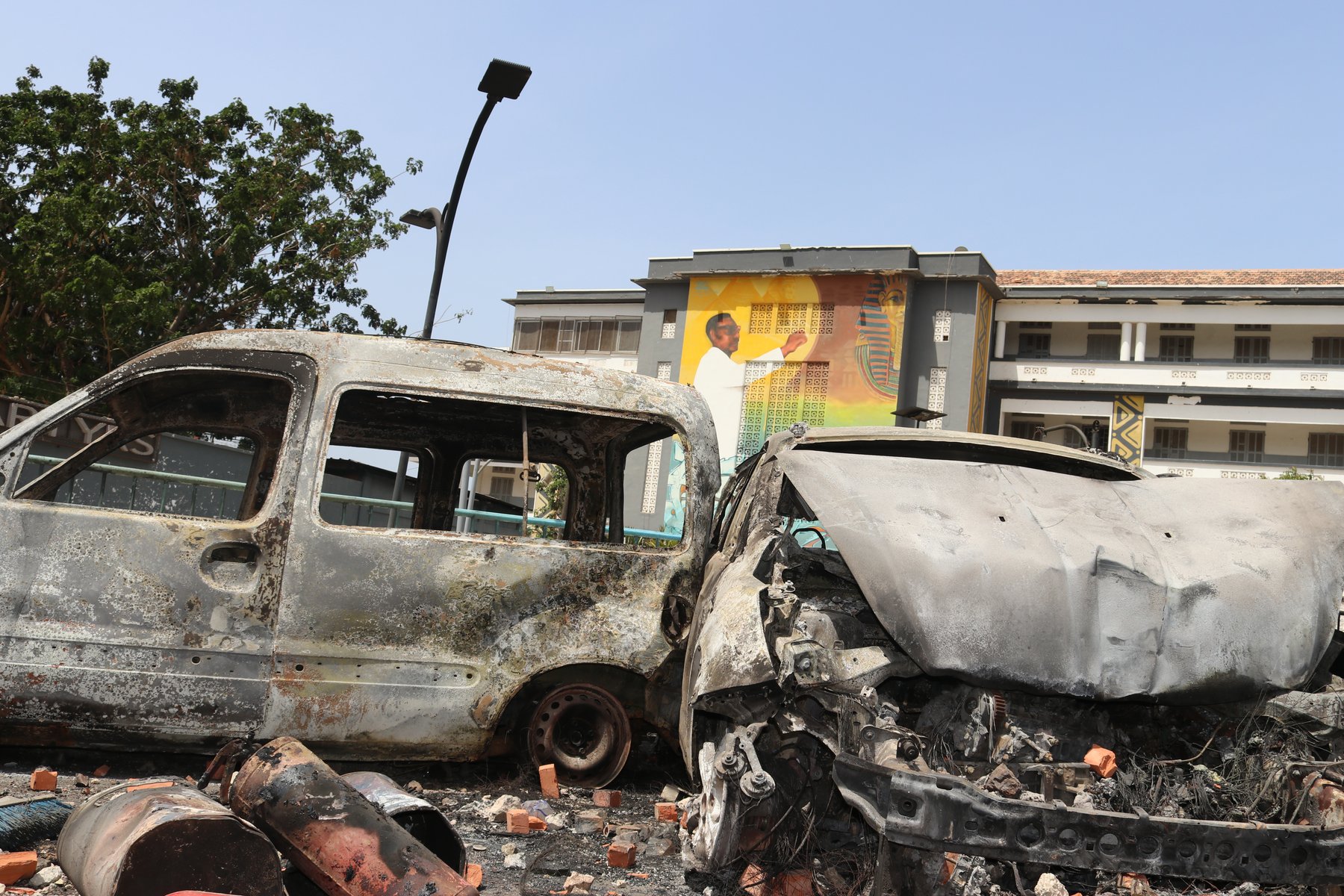 Au sein de l'université, en juin 2023, après les manifestations liées à la condamnation d'Ousmane Sonko.