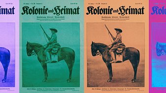 L'image présente une série de couvertures de magazine intitulé « Kolonie und Heimat », qui signifie « Colonies et Patrie » en français. Ces couvertures sont présentées en plusieurs teintes de couleurs différentes : une en vert, une en orange, et une en violet. Chaque couverture montre un homme habillé en tenue d'équitation, tenant un fusil, approché de son cheval. L'homme est en position droite, affichant une expression déterminée. Le cheval est représenté dans une posture robuste, avec une attention particulière portée sur ses détails. Le fond est assez simple, mettant en valeur le sujet central. Ces couvertures semblent refléter un style visuel vintage, probablement datant d'une époque où le colonialisme était un sujet courant. L'ensemble de l'image a également une texture qui donne l'impression d'imprimerie ancienne.