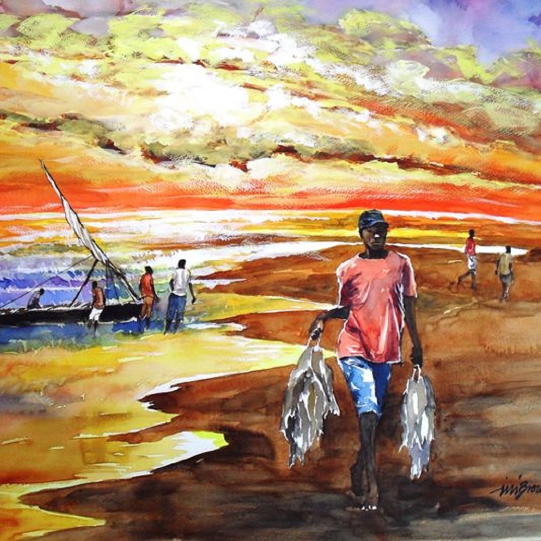 L'image est une peinture vibrante représentant une scène de bord de mer au coucher du soleil. Le ciel est rempli de couleurs chaudes, avec des nuances d'orange, de rose et de violet, qui se reflètent sur l'eau calme. Au premier plan, un homme marche sur la plage, portant des poissons frais dans les bras. Il est vêtu d'un t-shirt rose et de shorts. À l'arrière, on peut apercevoir un bateau de pêche traditionnel amarré près de la plage, et quelques silhouettes de pêcheurs qui travaillent ensemble. L'atmosphère dégage une sensation de calme et de beauté naturelle, évoquant la vie quotidienne dans une communauté côtière.