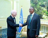Le président du Somaliland, Muse Bihi Abdi (à droite), lors de la réception du représentant spécial des Nations unies en Somalie, James Swan, le 9 janvier 2020.