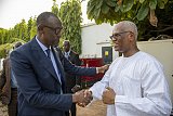 Le ministre des Affaires étrangères du Mali, Abdoulaye Diop, et le chef de la Minusma, El-Ghassim Wane, le 28 octobre 2022, à Bamako.
